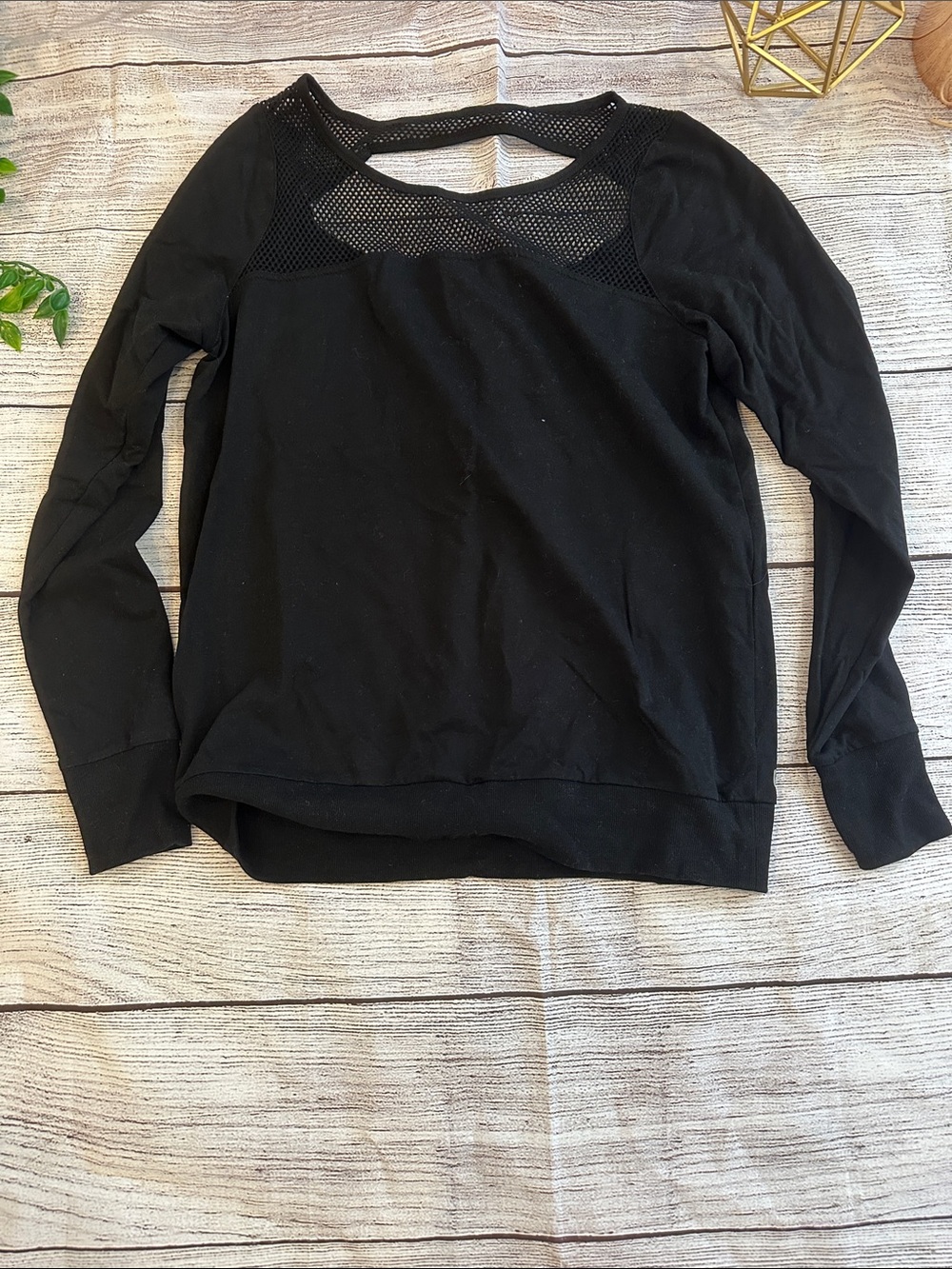 Fabletics Black Long-Sleeve Mesh Yoke Pullover